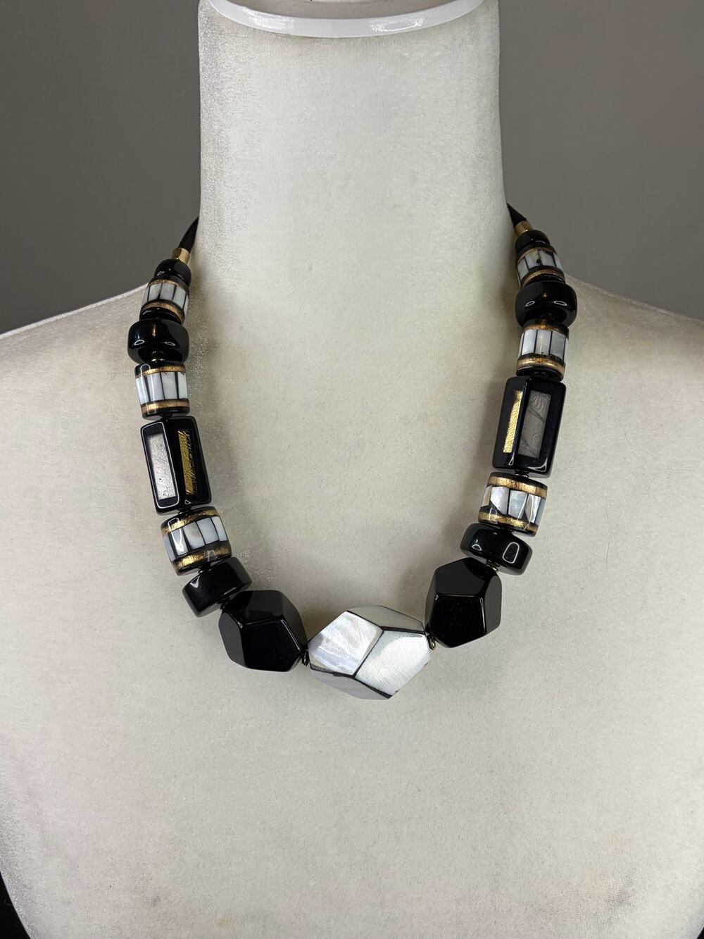 Chico's Statement Necklace Chunky Black Beaded Mother of Pearl Inlay